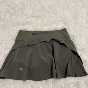 lululemon athletica Olive Green Pleated Skort